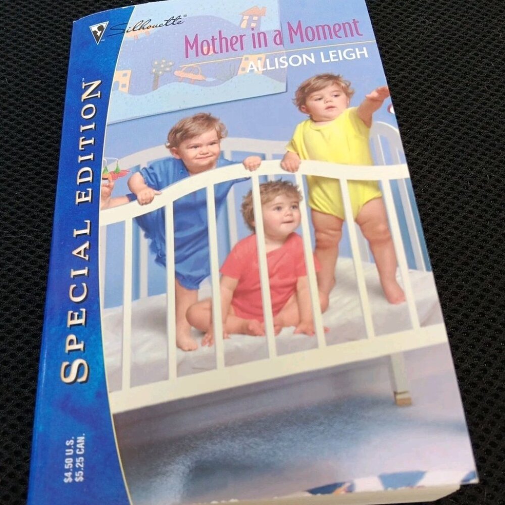 Mother In A Moment -, Allison Leigh, Vintage Paperback 2000